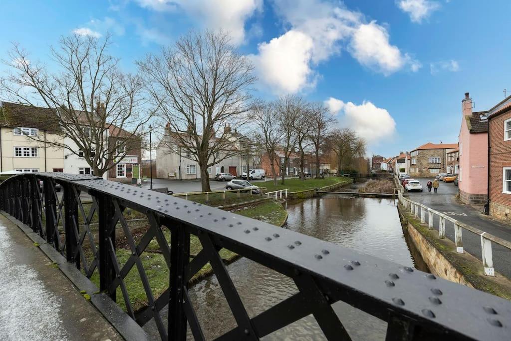 In The Heart Of It! Villa Stokesley Eksteriør bilde
